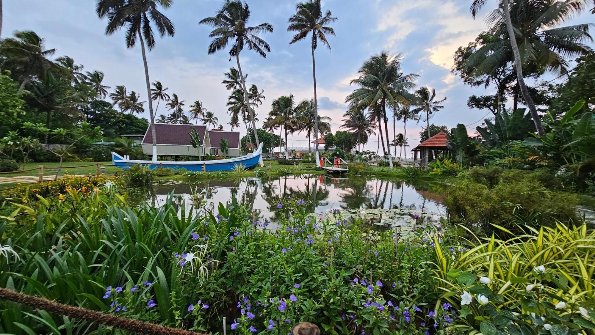 Ether Marari Beachfront Mararikulam Extérieur photo